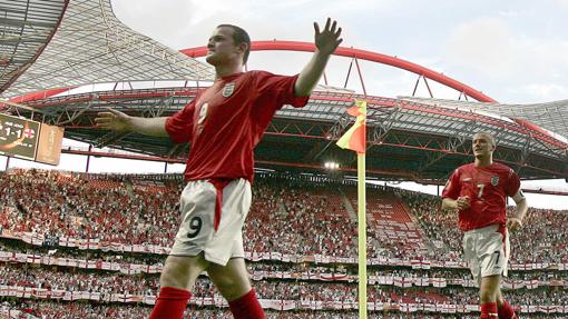 Rooney en el mítico estadio de Wembley, defendiendo los colores de Inglaterra