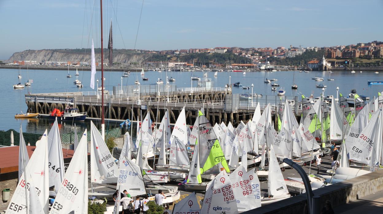 La falta de viento condiciona el arranque del XXVIII Trofeo José Luis de Ugarte