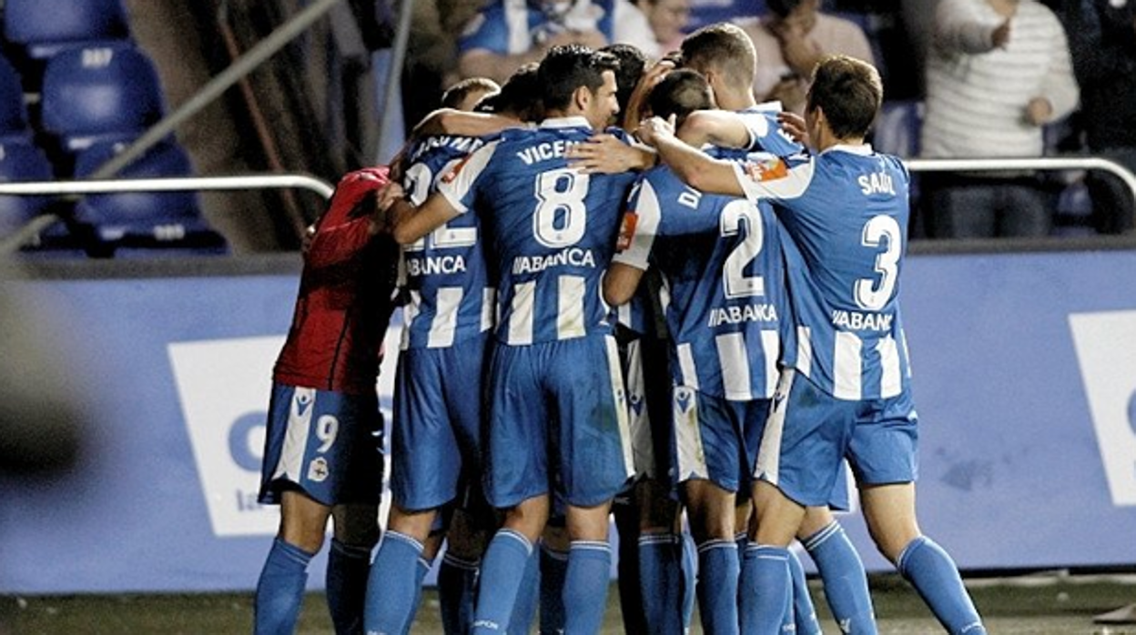 El Deportivo de la Coruña mientras celebraba el segundo gol