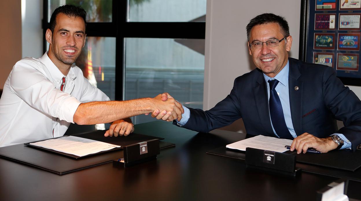 Busquets renueva hasta 2023 con 500 millones de cláusula