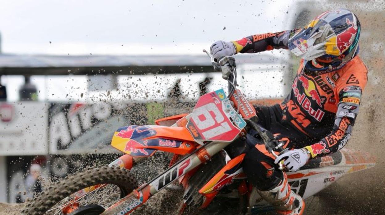 El piloto español Jorge Prado, a lomos de su KTM en el campeonato de MX2