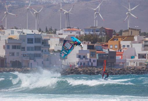 Iballa Ruano logra su quinto título mundial consecutivo de windsurf