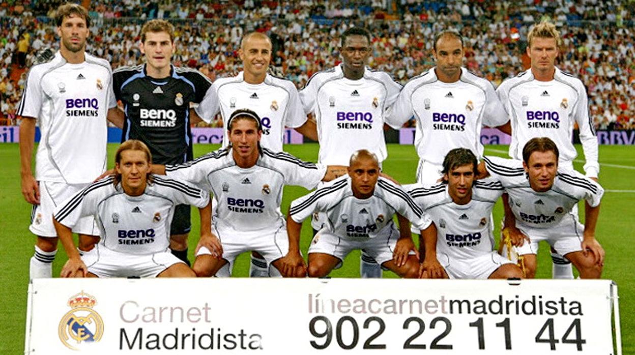 Foto del equipo del Real Madrid durante un partido de la temporada 2006/07