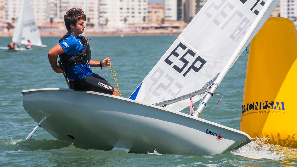 Natalia Torres y Manuel Ollero, ganadores absolutos de las Copas de Andalucía de Láser