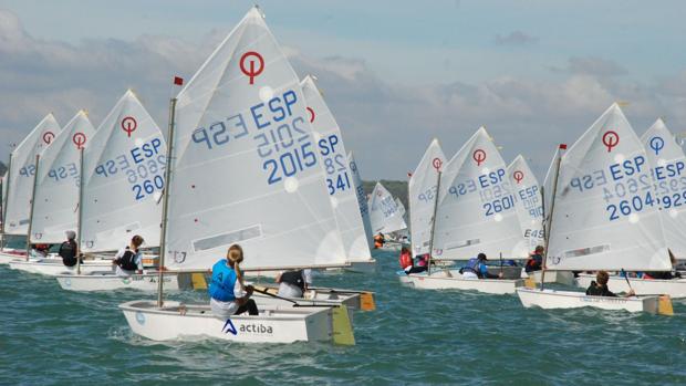 Roberto Aguilar, Adriana Serra, Marc Mesquida y María Perello, primeros líderes