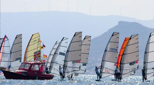 Se definen las plazas de podio en el Surfari Mar Menor a falta de una jornada