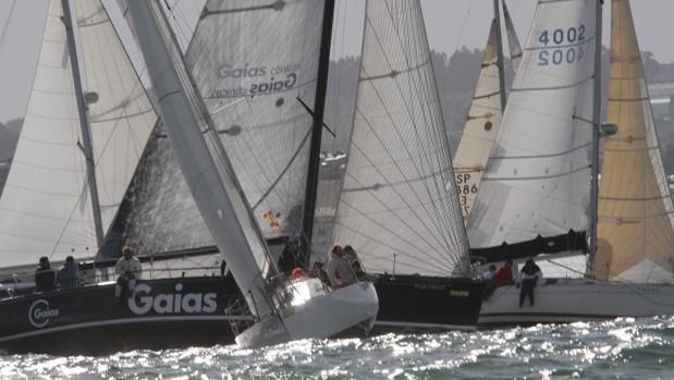 «Mirfak» se impuso en el primer acto de la Regata Terras Gauda