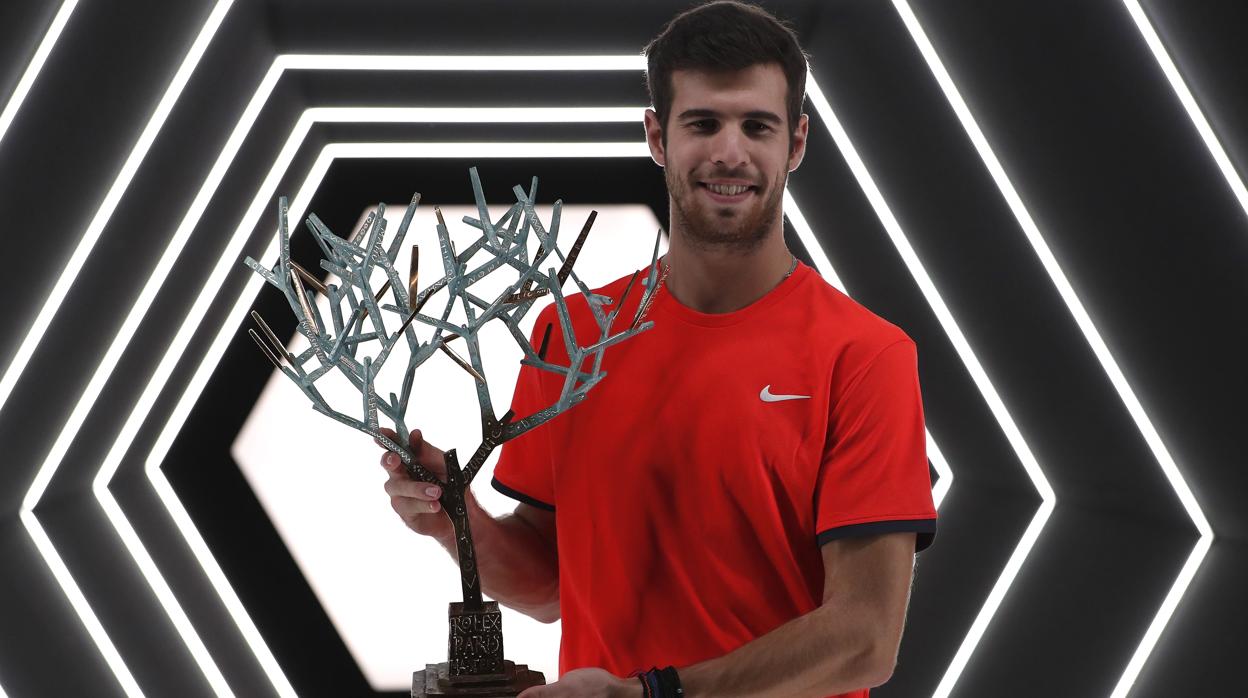 Khachanov, con su título de París-Bercy