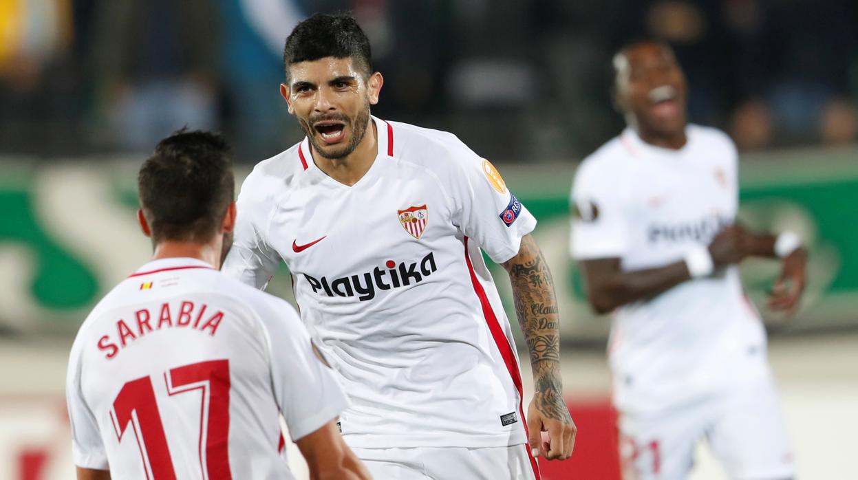 El Sevilla resiste hasta vencer al Akhisar