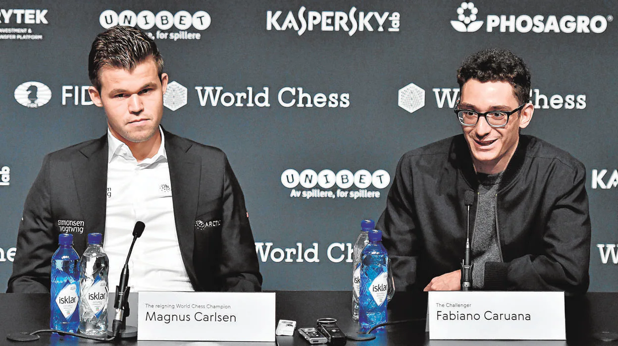 Carlsen y Caruana, en la rueda de prensa previa al comienzo del Mundial