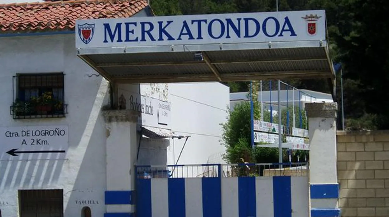 Inauguración del estadio de Merkatondoa, en Estella