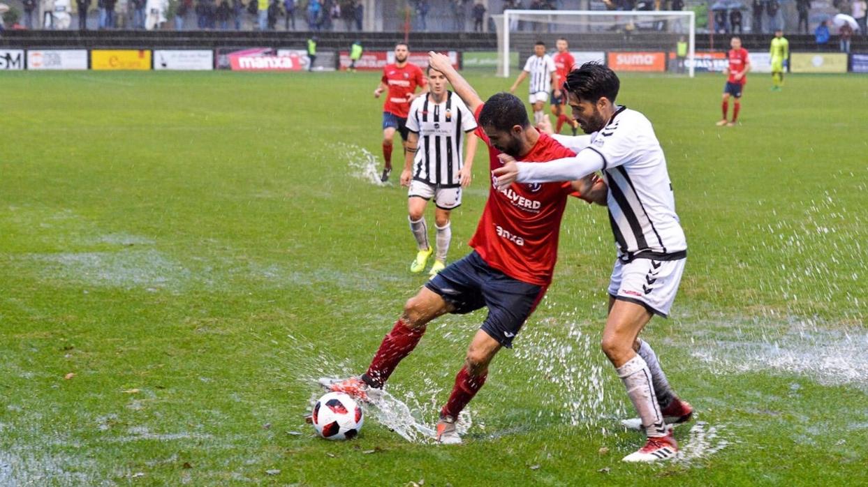 Partido disputado por el Castellón en el campo del Olot