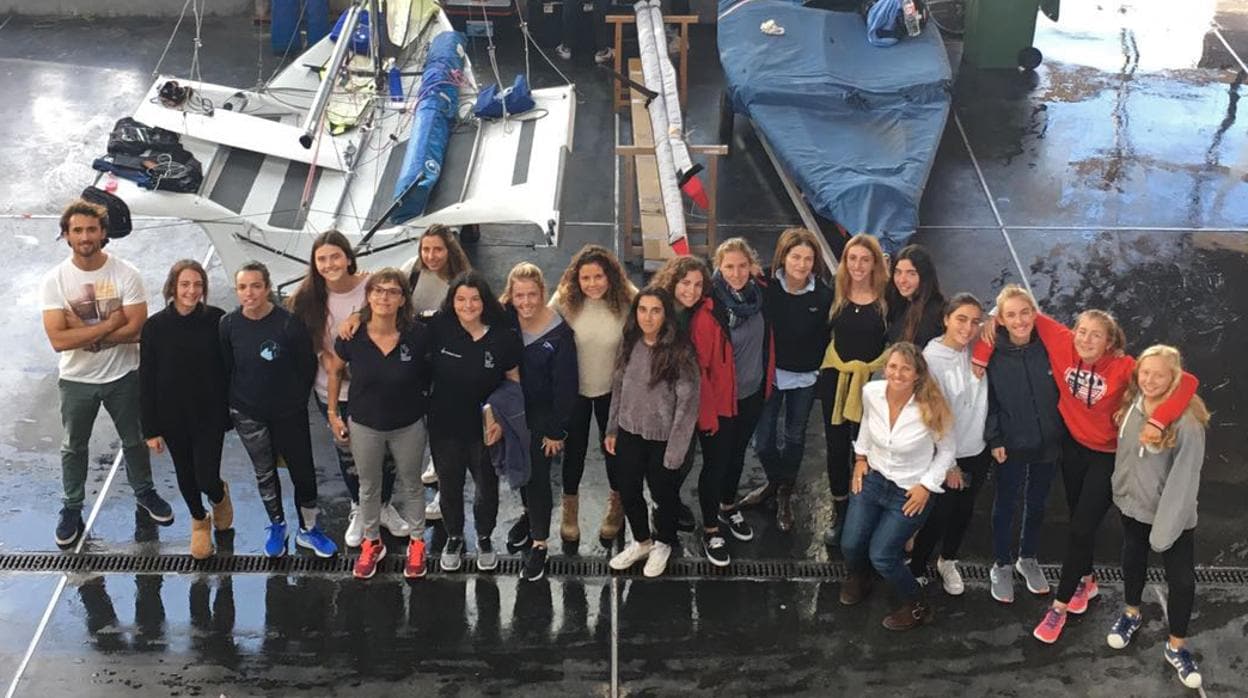La Federación Española apuesta por la vela femenina con una concentración de juveniles en Santander