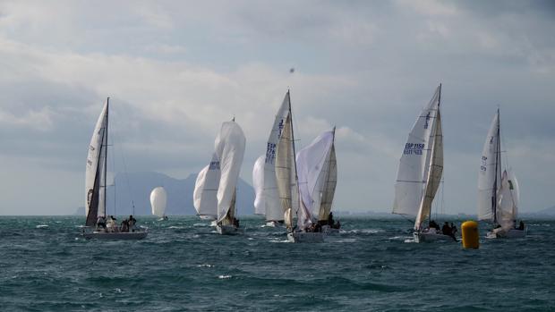 «Marbella» se impuso en su estreno en el Circuito de J 80 de Sotogrande