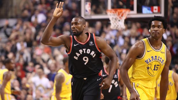 Los Raptors de Ibaka sobreviven a los 51 puntos de Kevin Durant