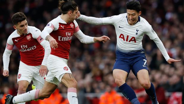 Emery reina en la locura del derbi del norte de Londres