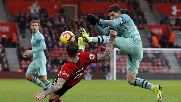 El Arsenal sufre el dolor de cabeza del Southampton