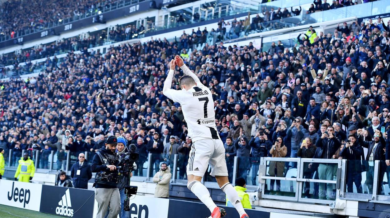 Cristiano Ronaldo celebra su primer tanto frente a la Sampdoria