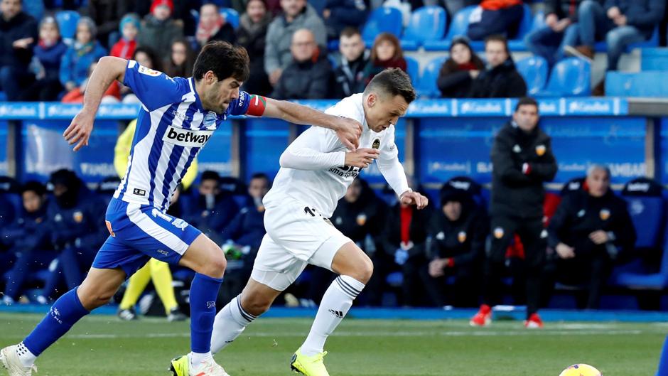 LaLiga Santander (J18): Resumen y goles del Deportivo Alavés 2-1 Valencia CF