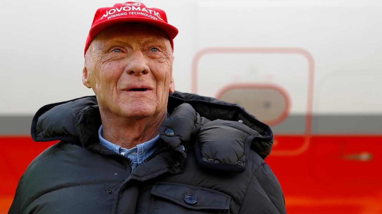 Niki Lauda vuelve a cuidados intensivos por una gripe