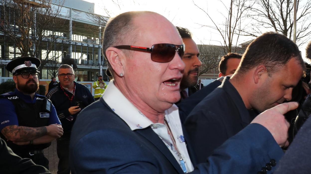 Paul Gascoigne, a la salida del juzgado