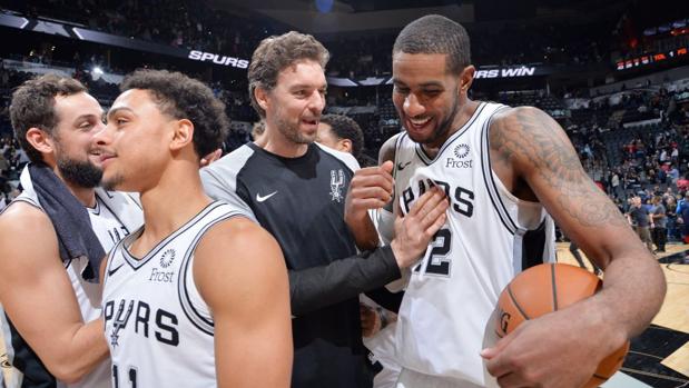 Aldridge se corona en el apasionante Spurs-Thunder (154-147)