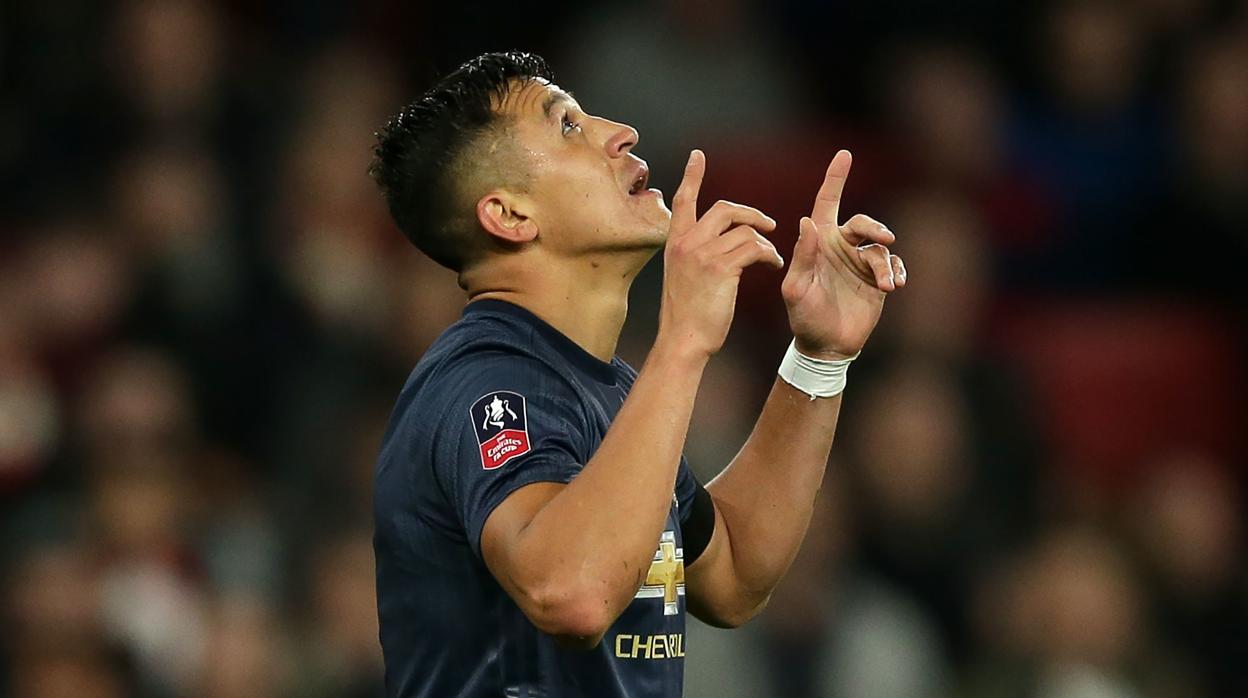 Alexis Sánchez también resurge con Solskjaer