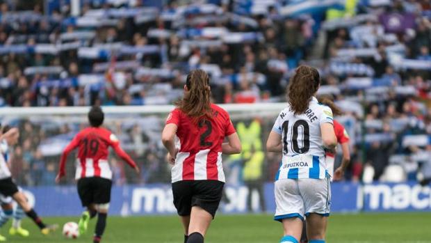 «Llenazo» en Anoeta que encumbra al fútbol femenino