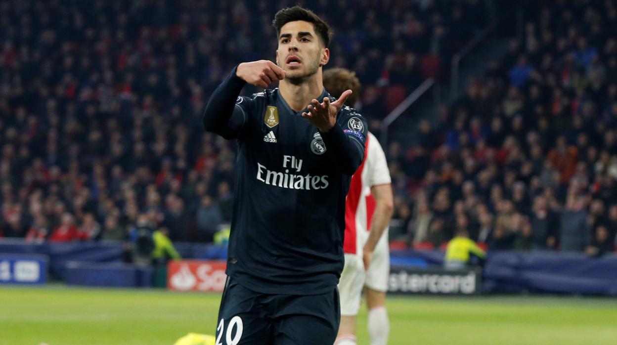 Marco Asensio, jugador del Real Madrid, celebra su gol ante el Ajax