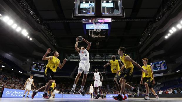 El Real Madrid, campeón de la Minicopa Endesa