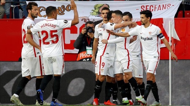 Ben Yedder y Sarabia llevan a octavos al Sevilla