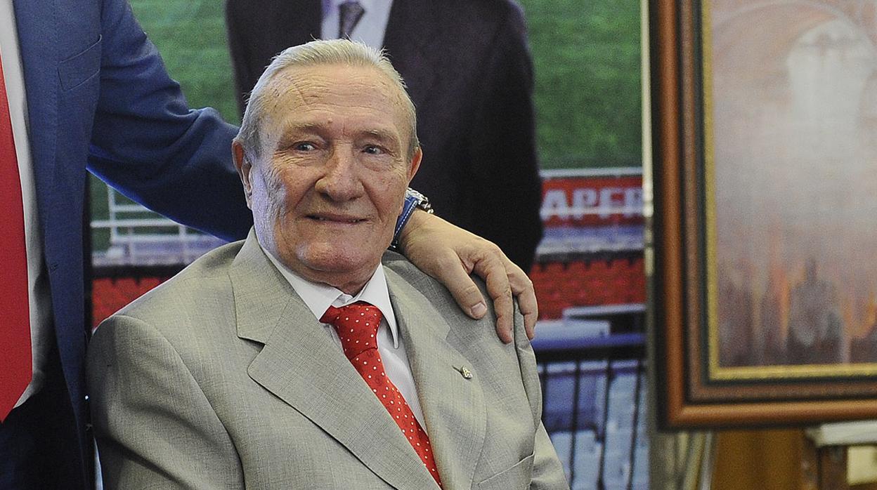 Muere Roberto Alés, expresidente del Sevilla