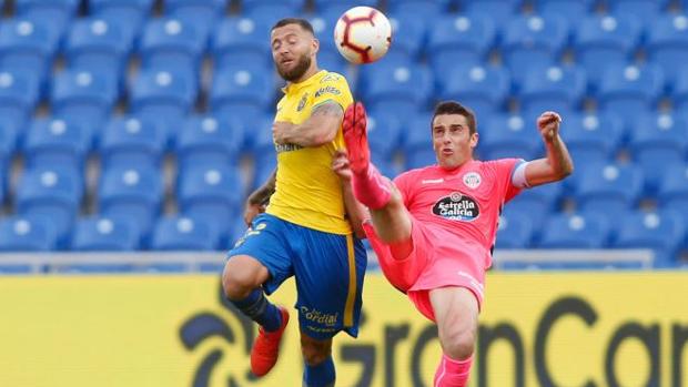 Las Palmas se da un festín ante el Lugo y aleja los fantasmas