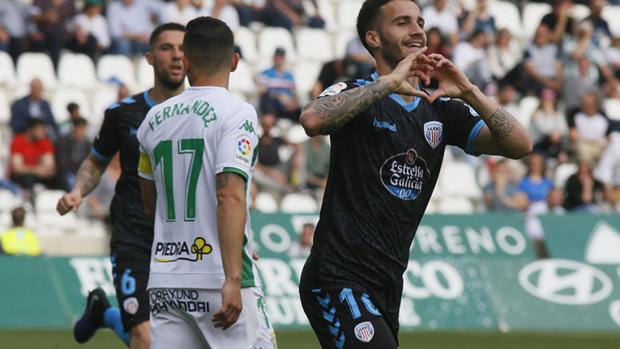 El Lugo humilla al Córdoba y le deja con pie y medio en Segunda B