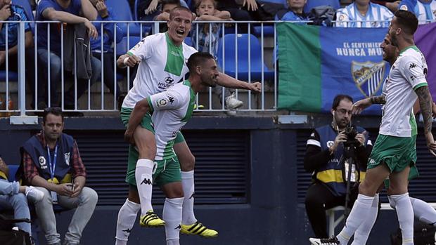 El Extremadura conquista La Rosaleda