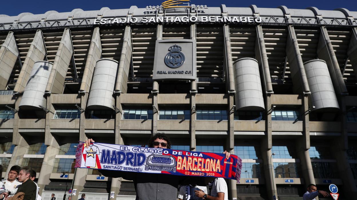 Estadio Santiago Bernabéu, antes del último clásico de Liga