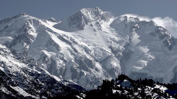 Rescate de película en la montaña asesina