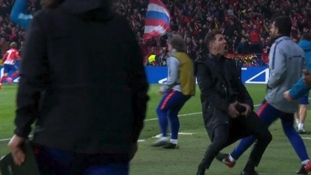 La UEFA sanciona a Simeone con 20.000 euros por su «conducta inapropiada» ante la Juventus