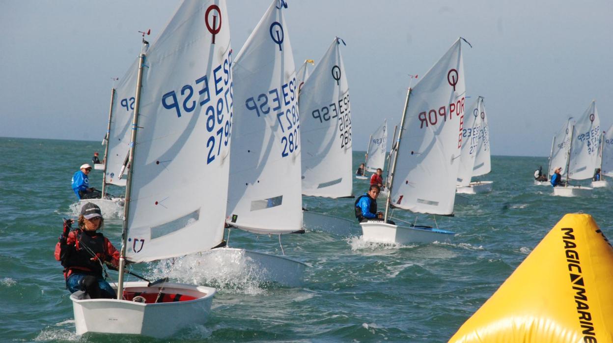 Este es el equipo de Andalucía para el Campeonato de España de Optimist