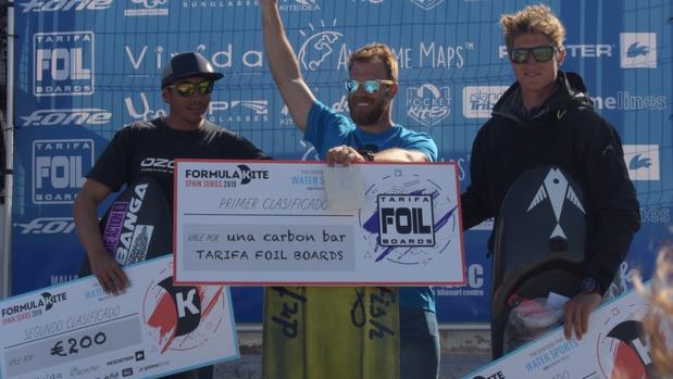 Alex Climent ganó con autoridad las Formula Kite Spain Series Mallorca 2019