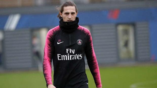 El PSG suspende a Rabiot de empleo y sueldo por seis días