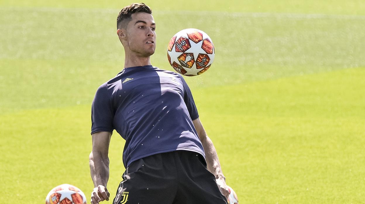 Cristiano Ronaldo se recupera y entra en la lista para Ámsterdam