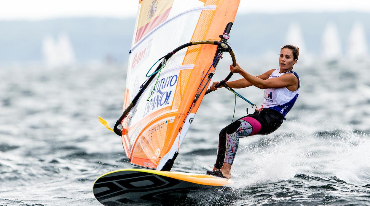 La Federación designa a Blanca Manchón para representar al windsurf femenino en Tokio 2020