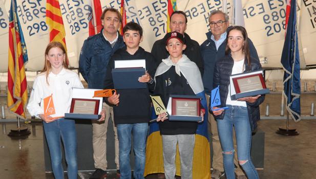 Javier Ojeda, María Perelló, Pol Núnez y Nicola Sadler, nuevos campeones de España de Optimist