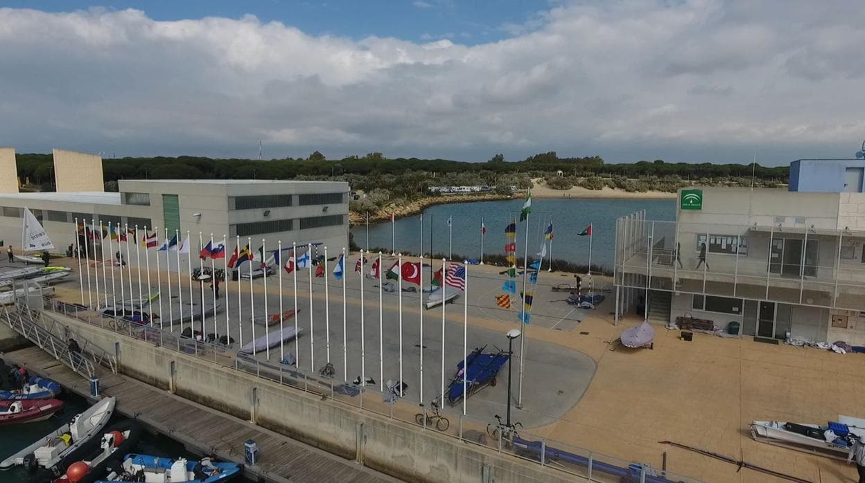 La bahía de Cádiz acoge este fin de semana el Campeonato de Andalucía de Equipos de Clubes