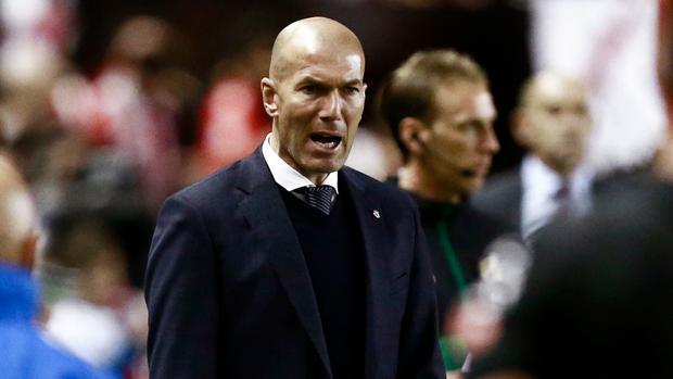 Zidane explota: «Pido perdón, no podemos jugar así»