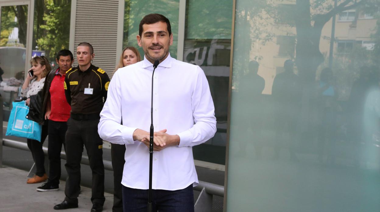 El Oporto asume la retirada de Casillas