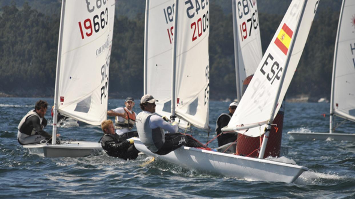 El Real Club de Mar Aguete acoge el campeonato Gallego de la clase Laser