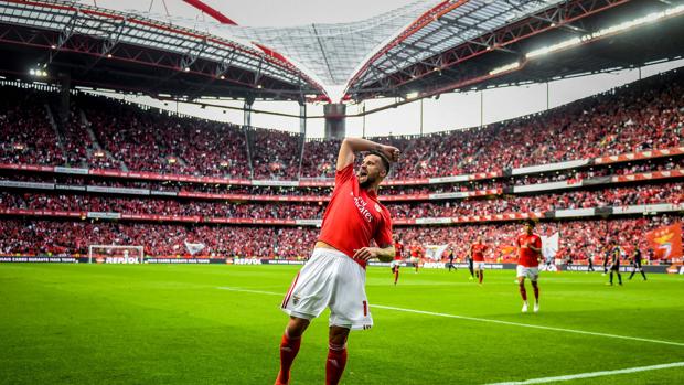 Goleada del Benfica para ganar su título 37