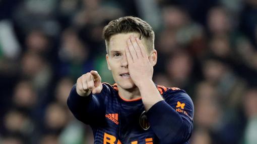 Kevin Gameiro celebra un gol ante el Betis